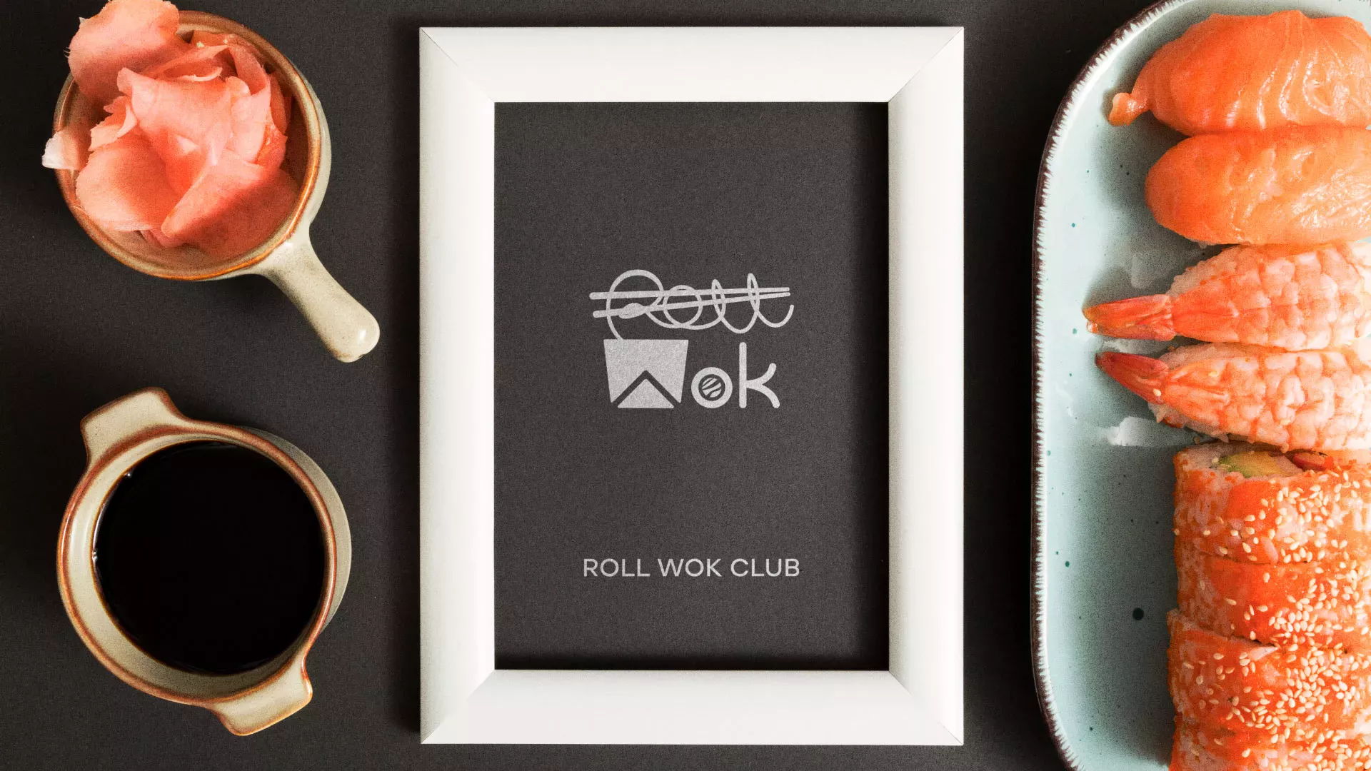 Разработка логотипа суши-бара «Roll Wok Club» в Короче